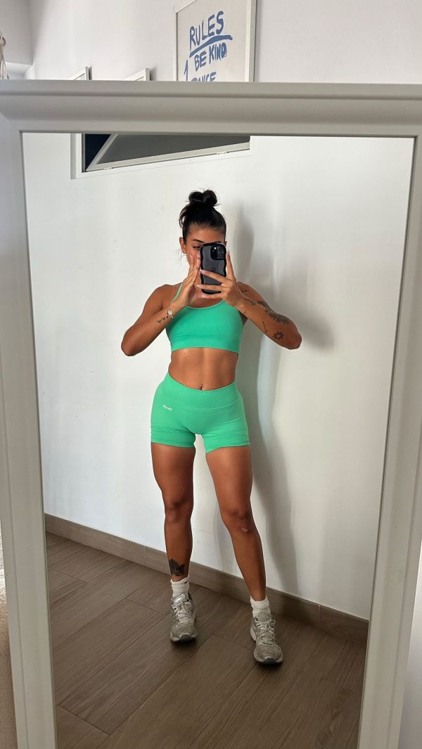 Green short - Image 6